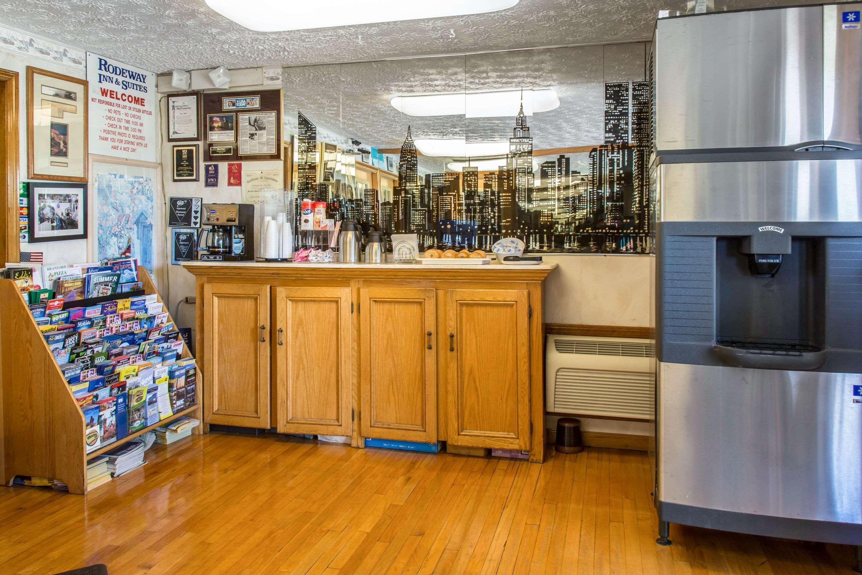Rodeway Inn & Suites Branford - Guilford Eksteriør bilde