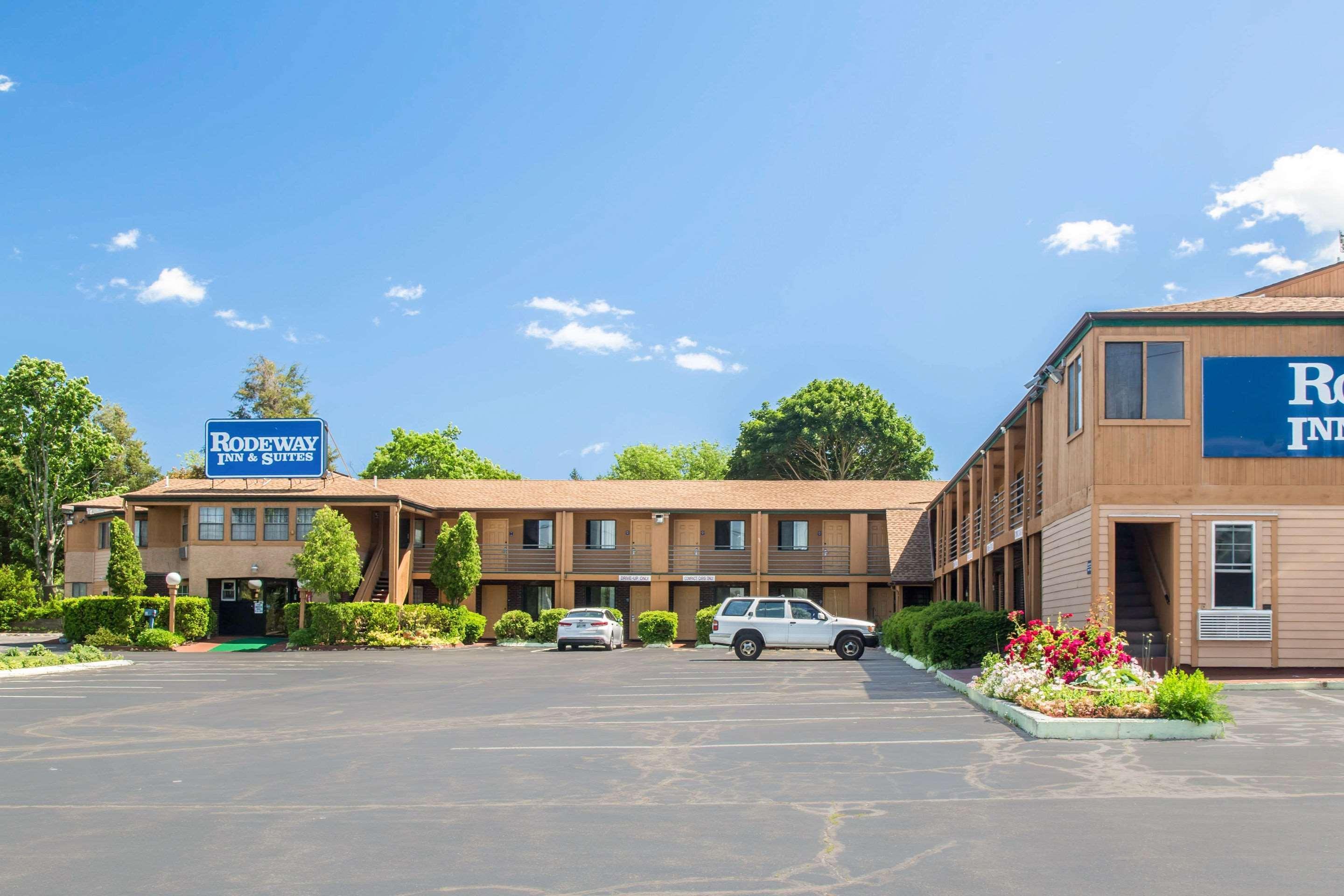 Rodeway Inn & Suites Branford - Guilford Eksteriør bilde